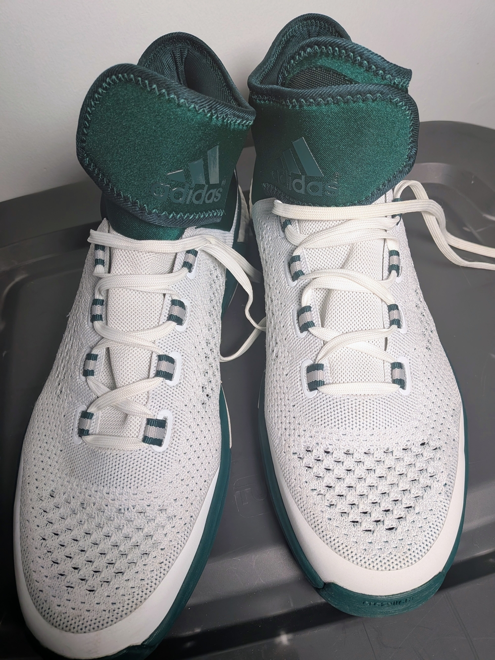 HOT🔥 Adidas Crazylight Boost Primeknit Basketball Sneakers Men's Sz 17 Q16866